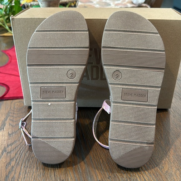 Steve Madden Kids sandals. little girl, size 2. - Picture 8 of 12